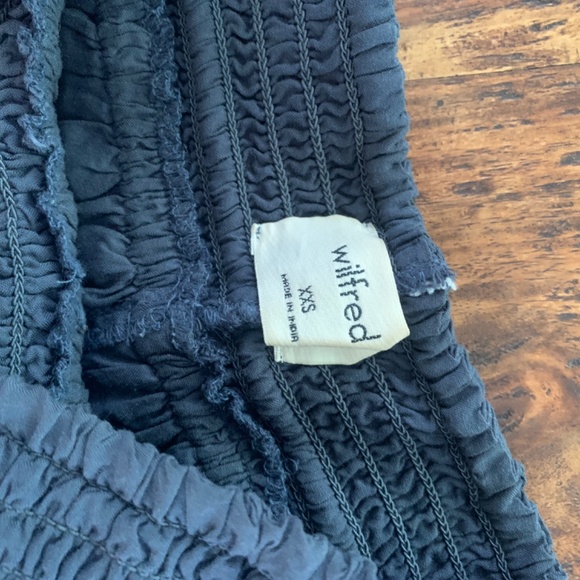 Wilfred boutique pants - Picture 2 of 2